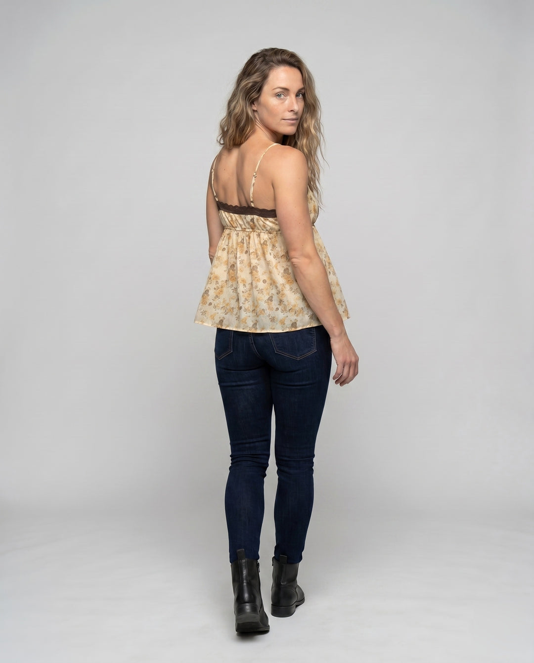 Product 15636492353866 - back_view