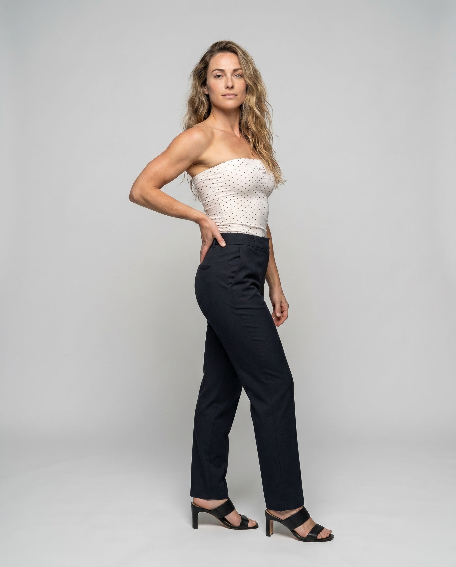Product 15636492943690 - full_body_front