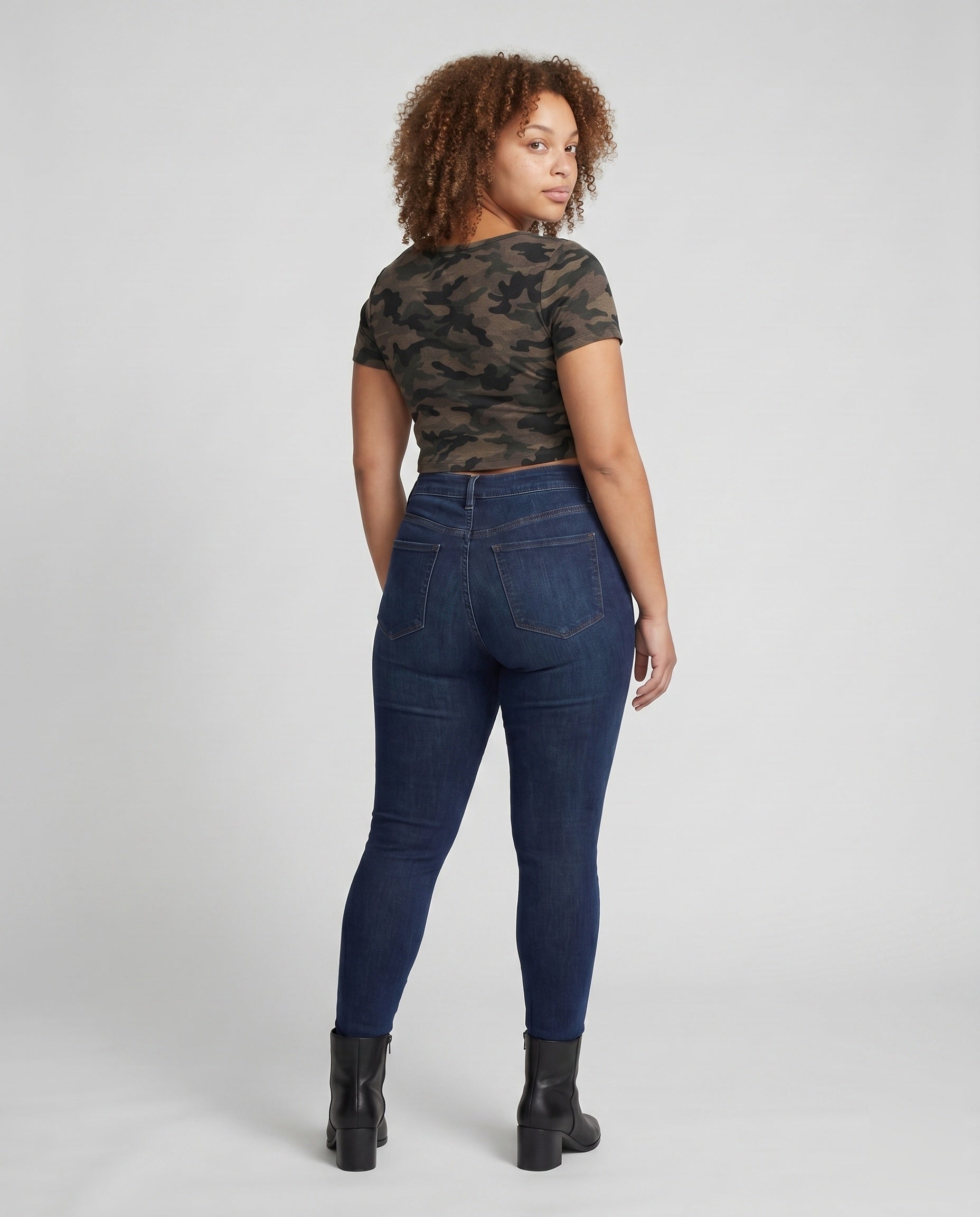 Product 15636495270218 - back_view