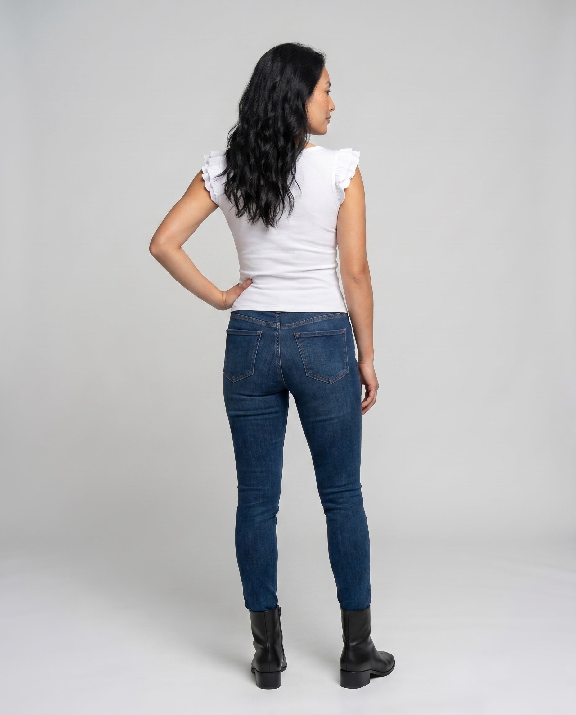 Product 15636503363914 - back_view