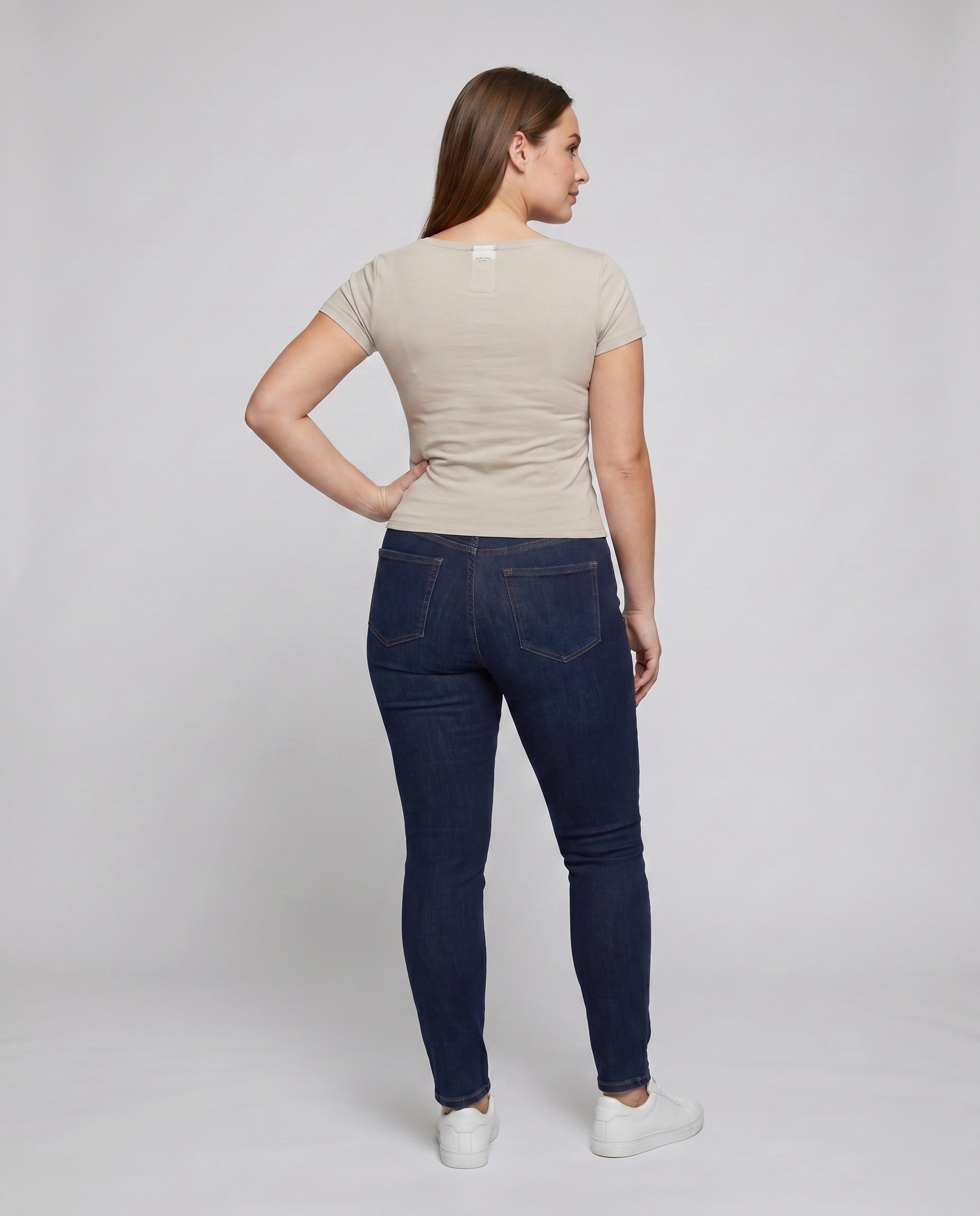 Product 15636506771786 - back_view