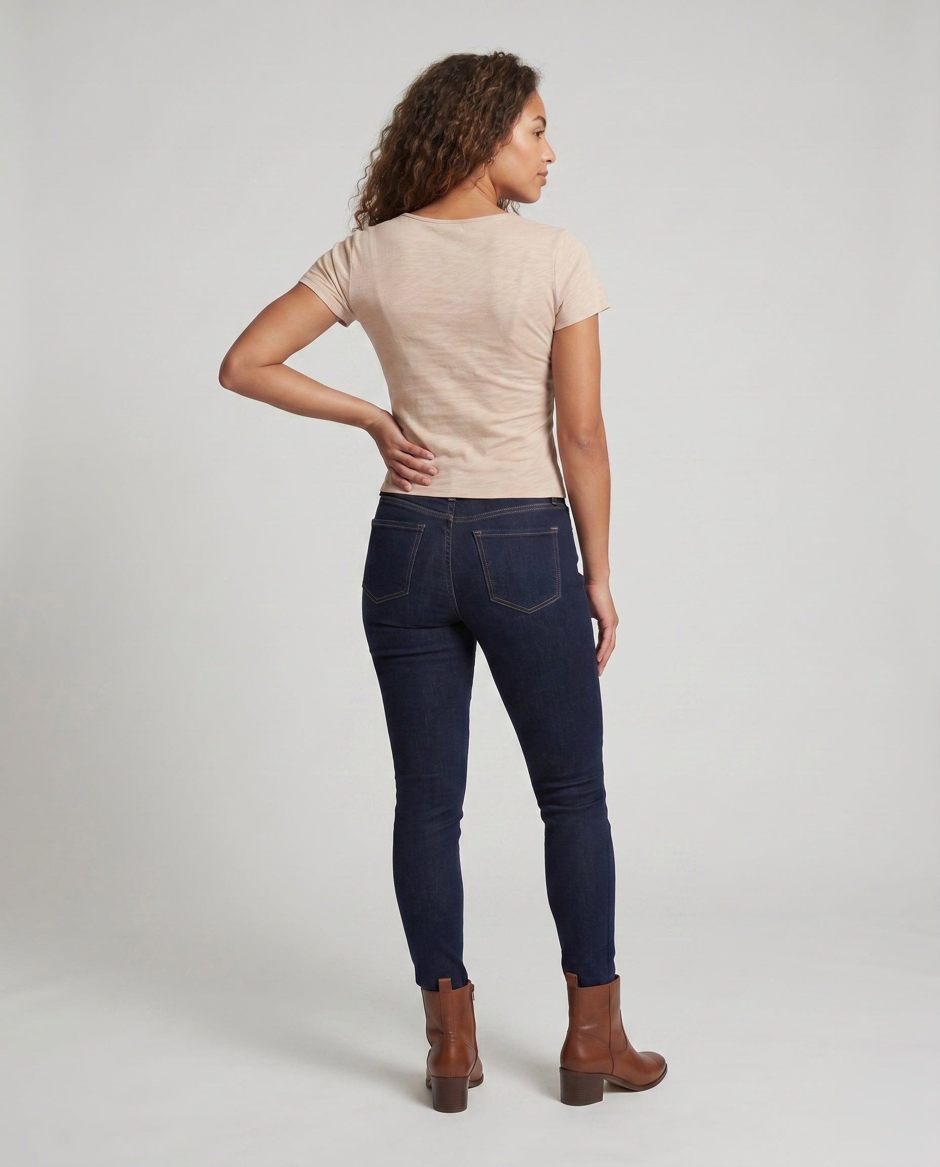 Product 15636509032778 - back_view