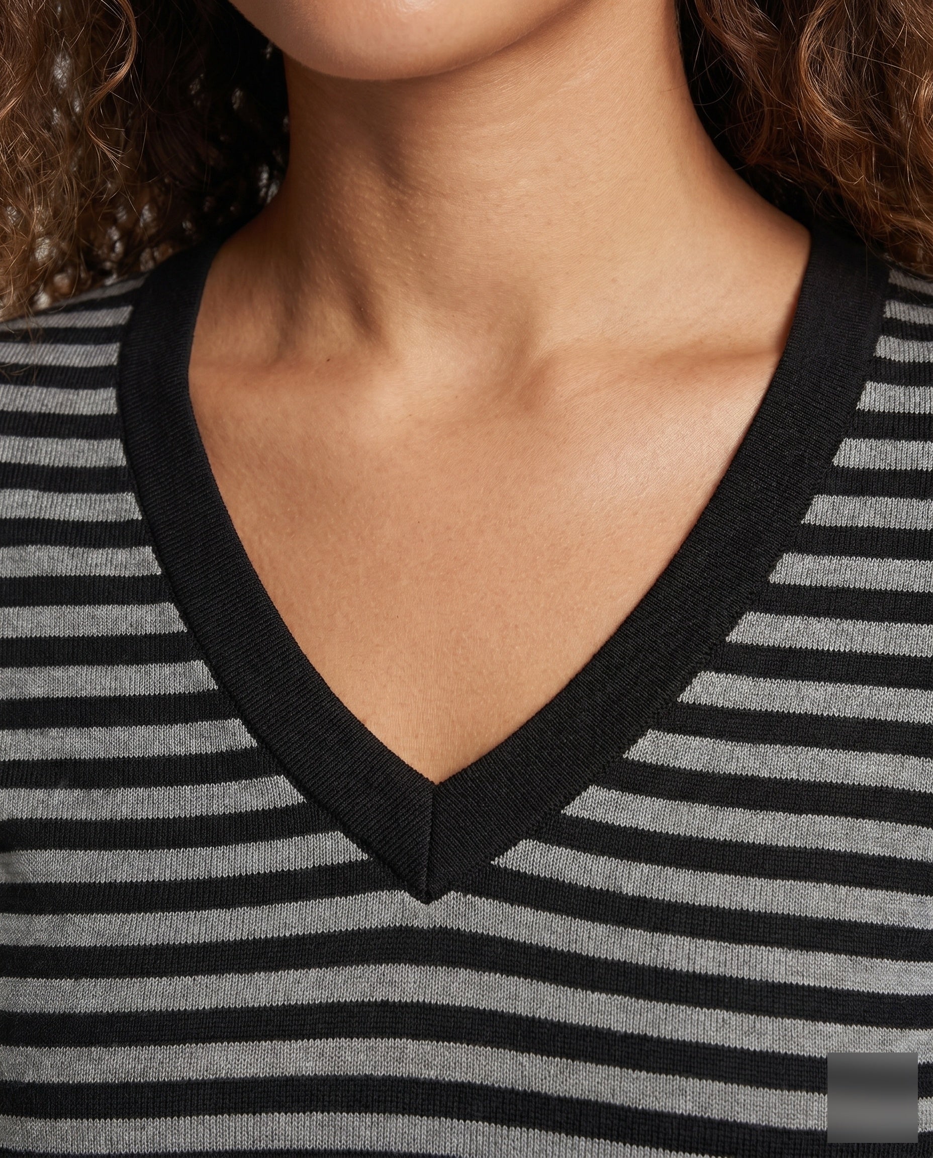 Product 15636513456458 - close_up_detail