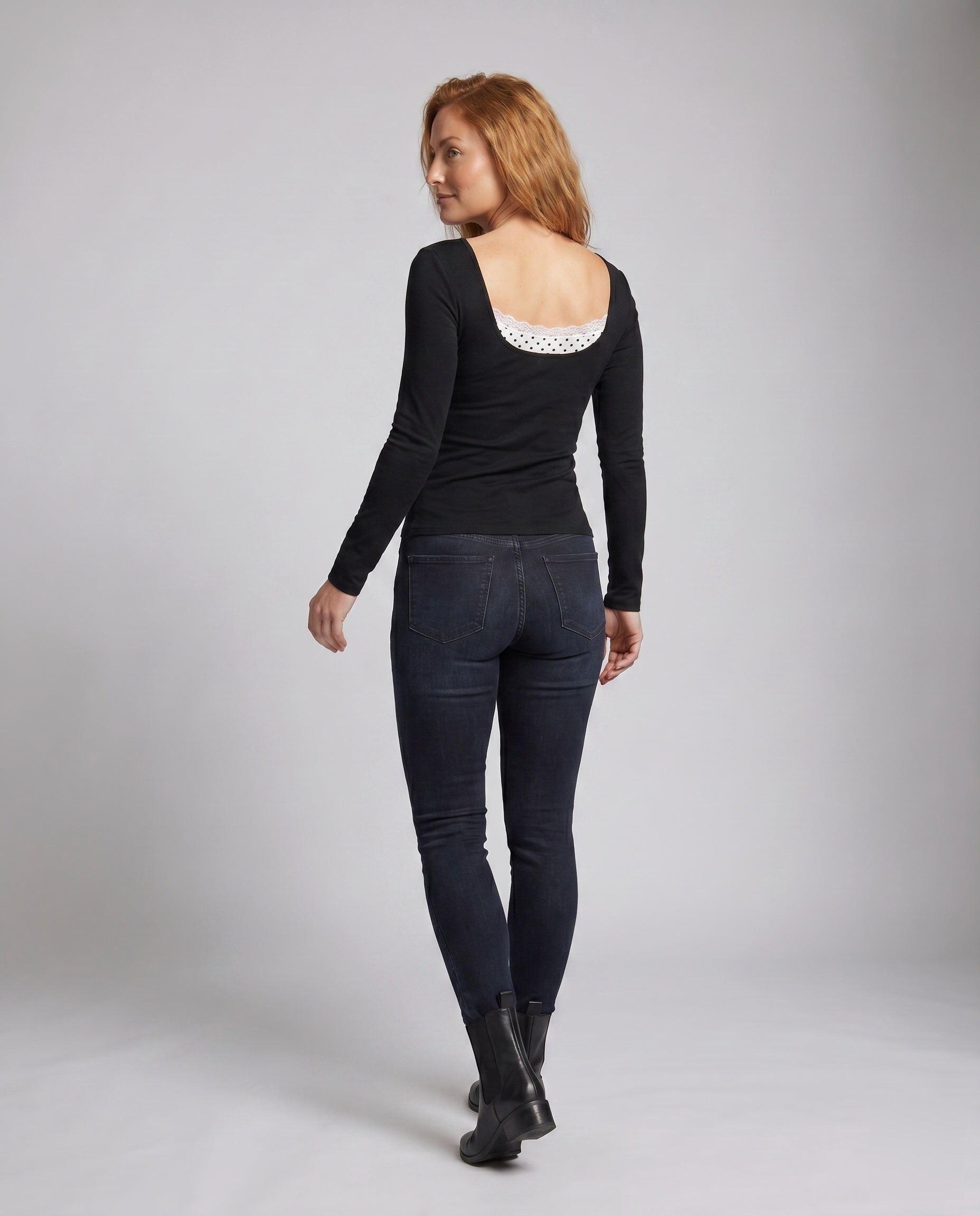 Product 15636516667722 - back_view