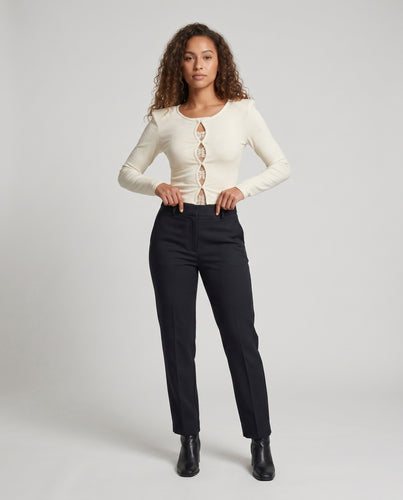 Damen Langarmshirt mit dekorativen Knopfdetails und sanftem V-Ausschnitt