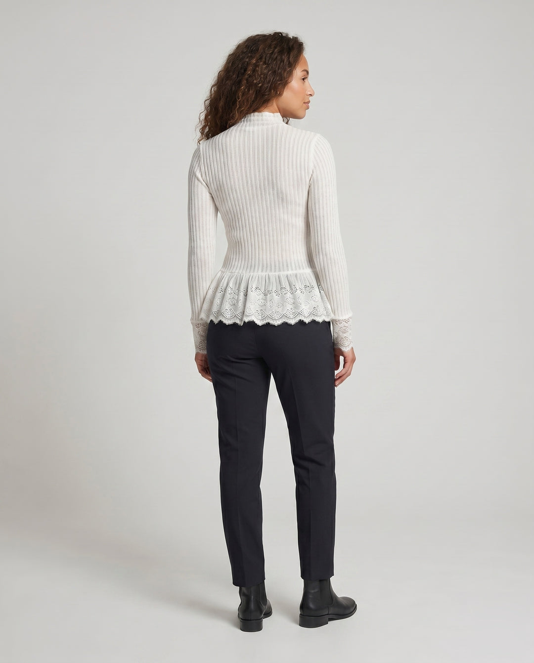 Product 15637854716234 - back_view