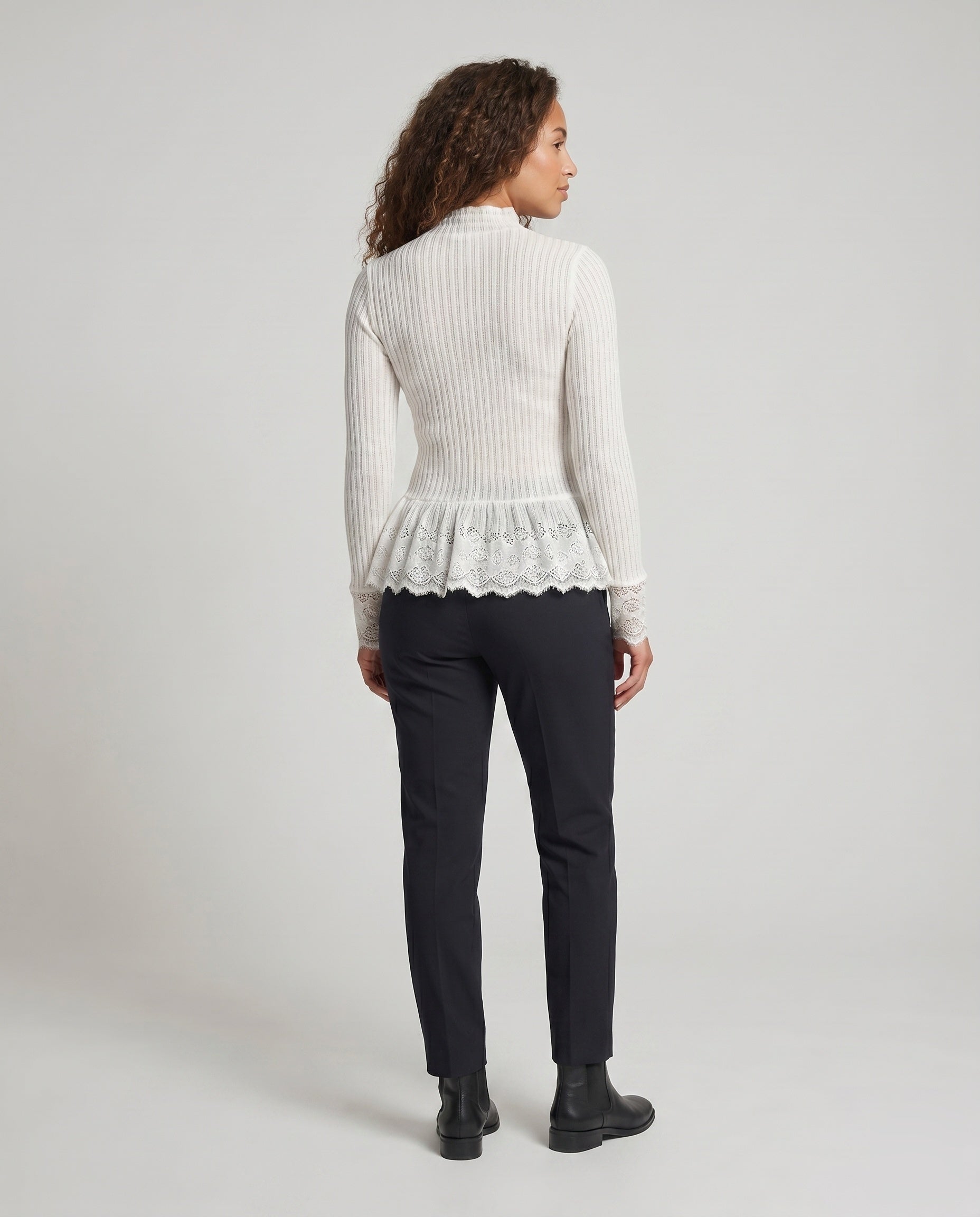 Product 15637854716234 - back_view