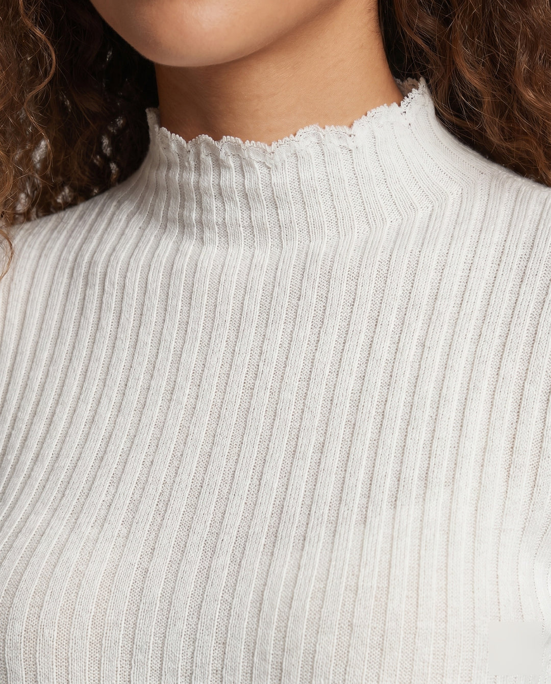 Product 15637854716234 - close_up_detail