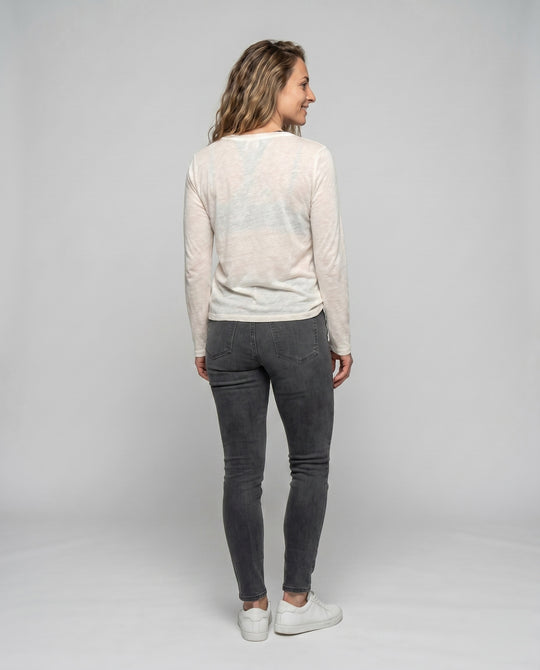 Product 15637857861962 - back_view