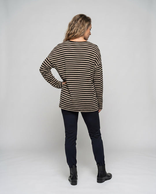 Product 15637858156874 - back_view