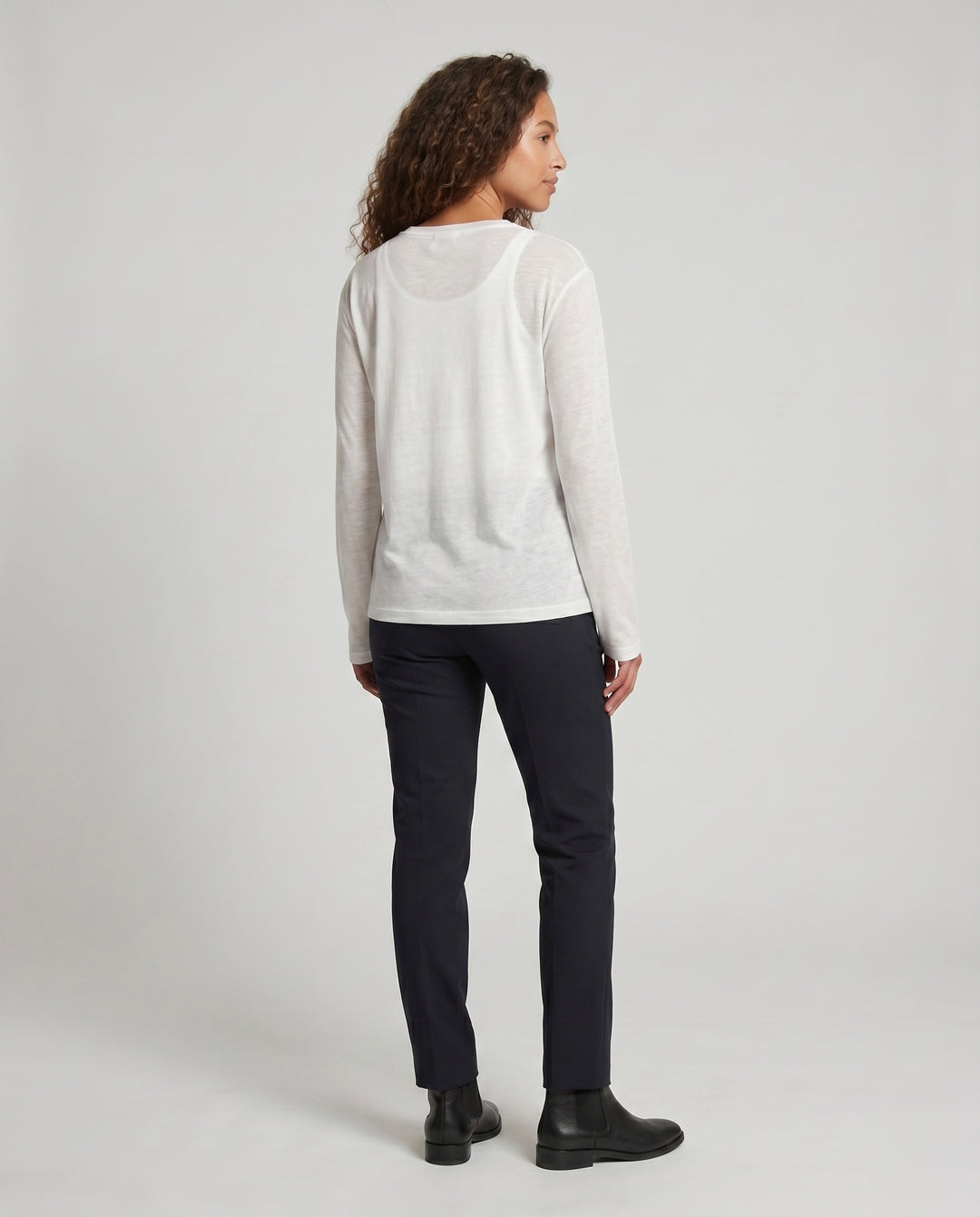 Product 15637858320714 - back_view