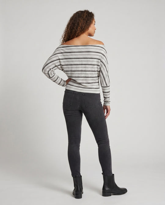 Product 15637858681162 - back_view