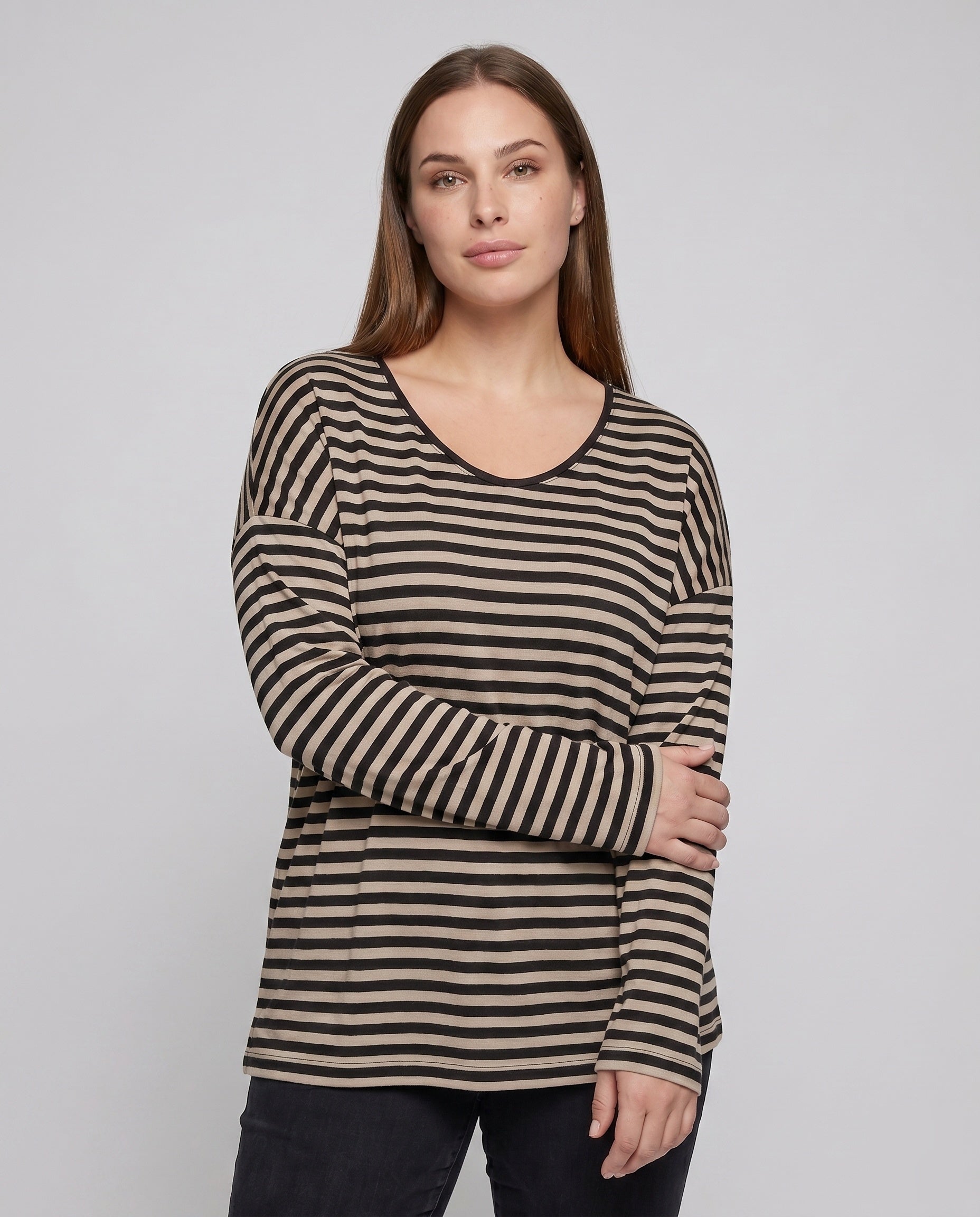 Product 15637859205450 - upper_body