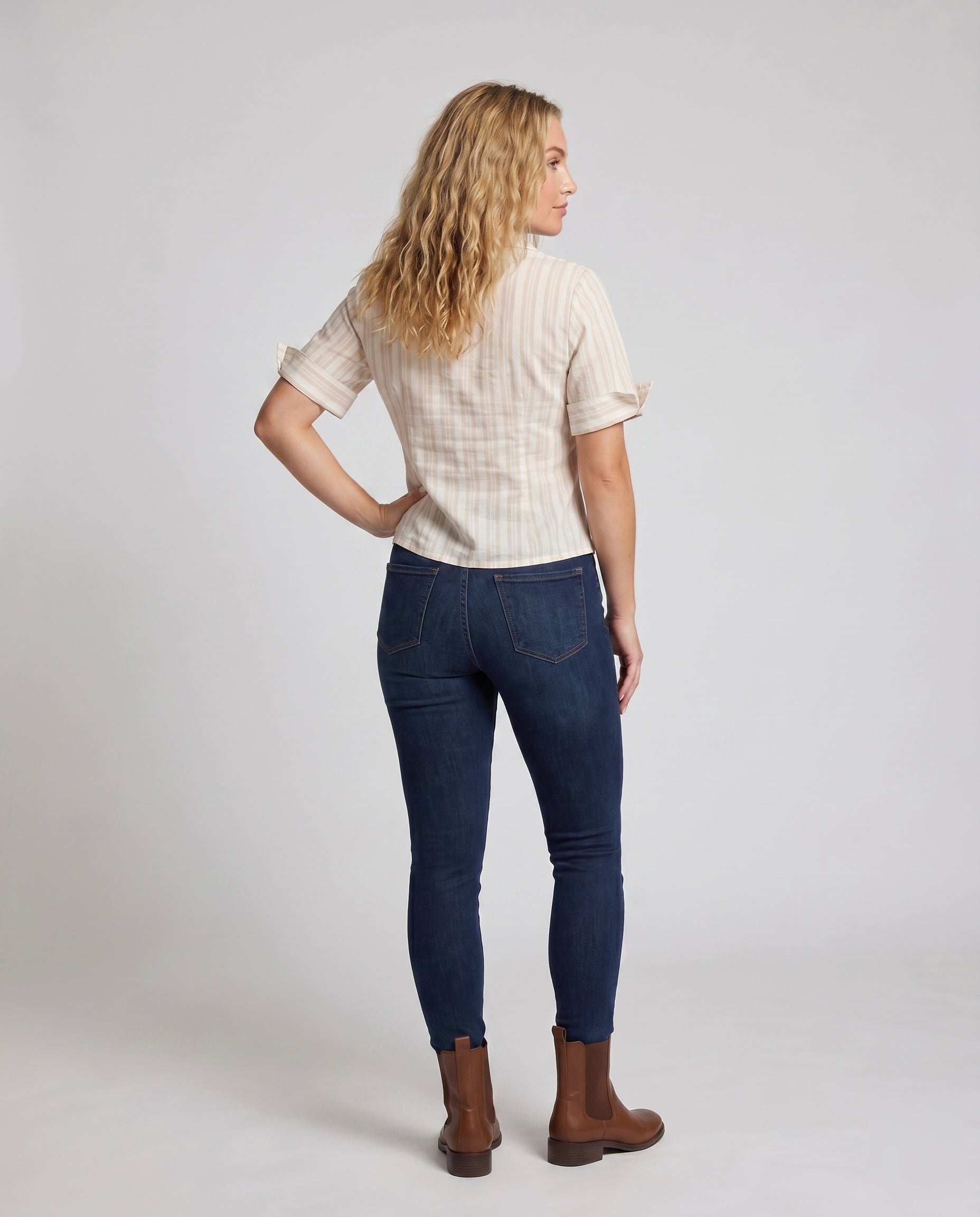 Product 15637861204298 - back_view