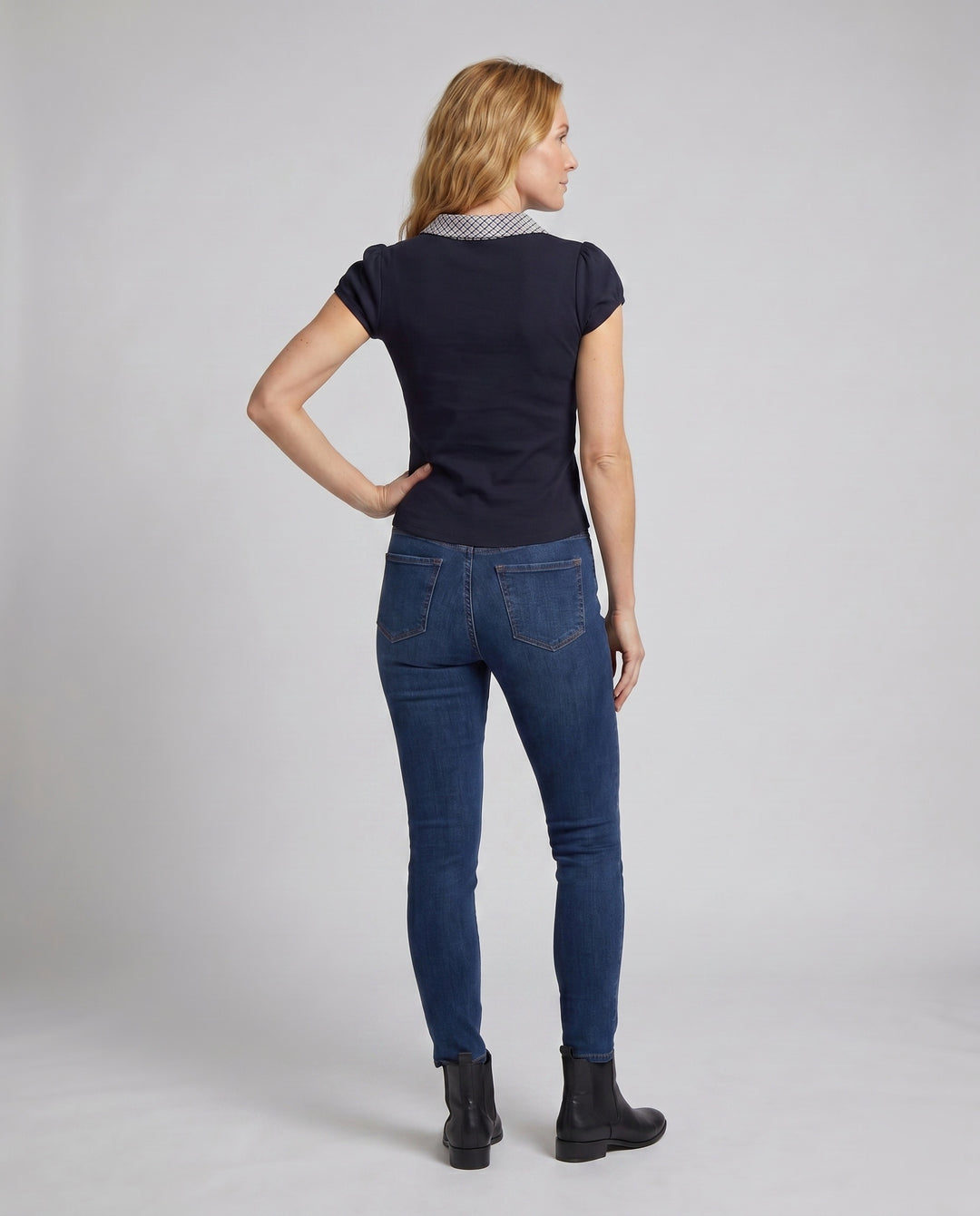 Product 15637862777162 - back_view