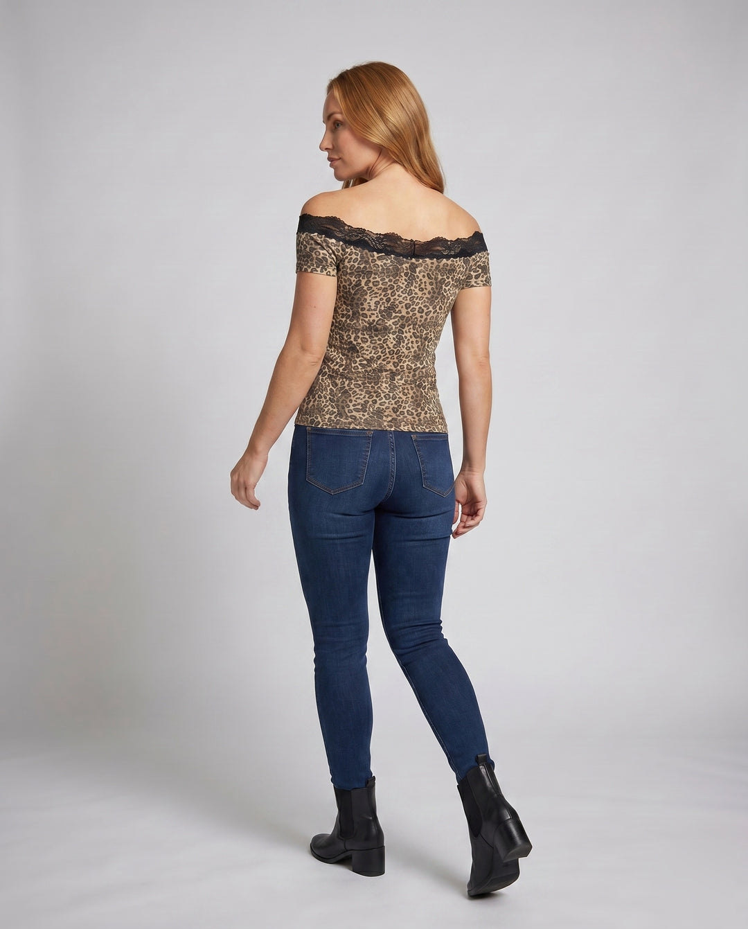 Product 15637864087882 - back_view