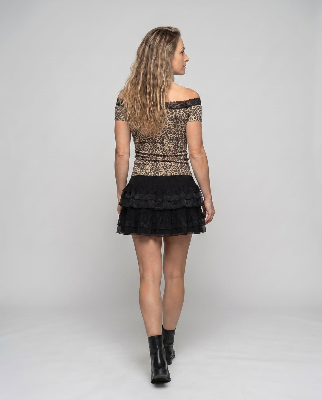 Product 15637866709322 - back_view