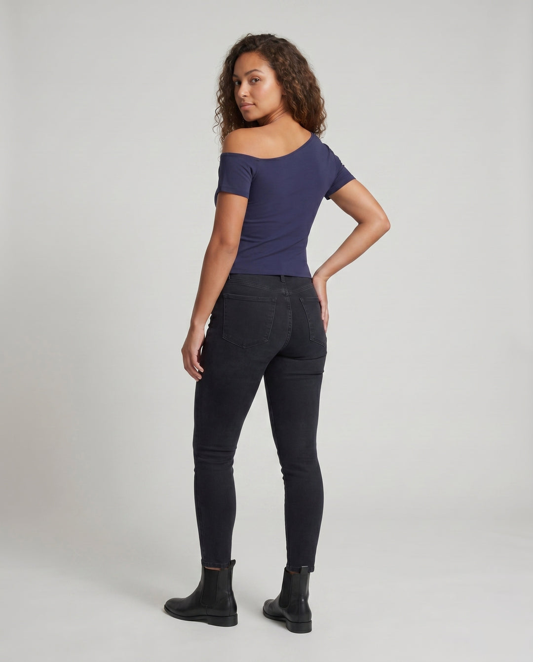 Product 15637868577098 - back_view