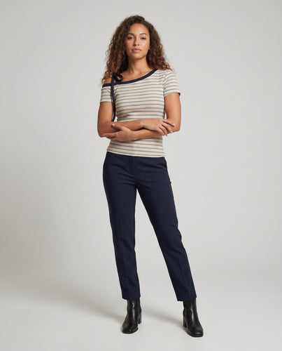 Damen Rippstrickshirt mit modischem Off-Shoulder Design und schicker Schleifendetail