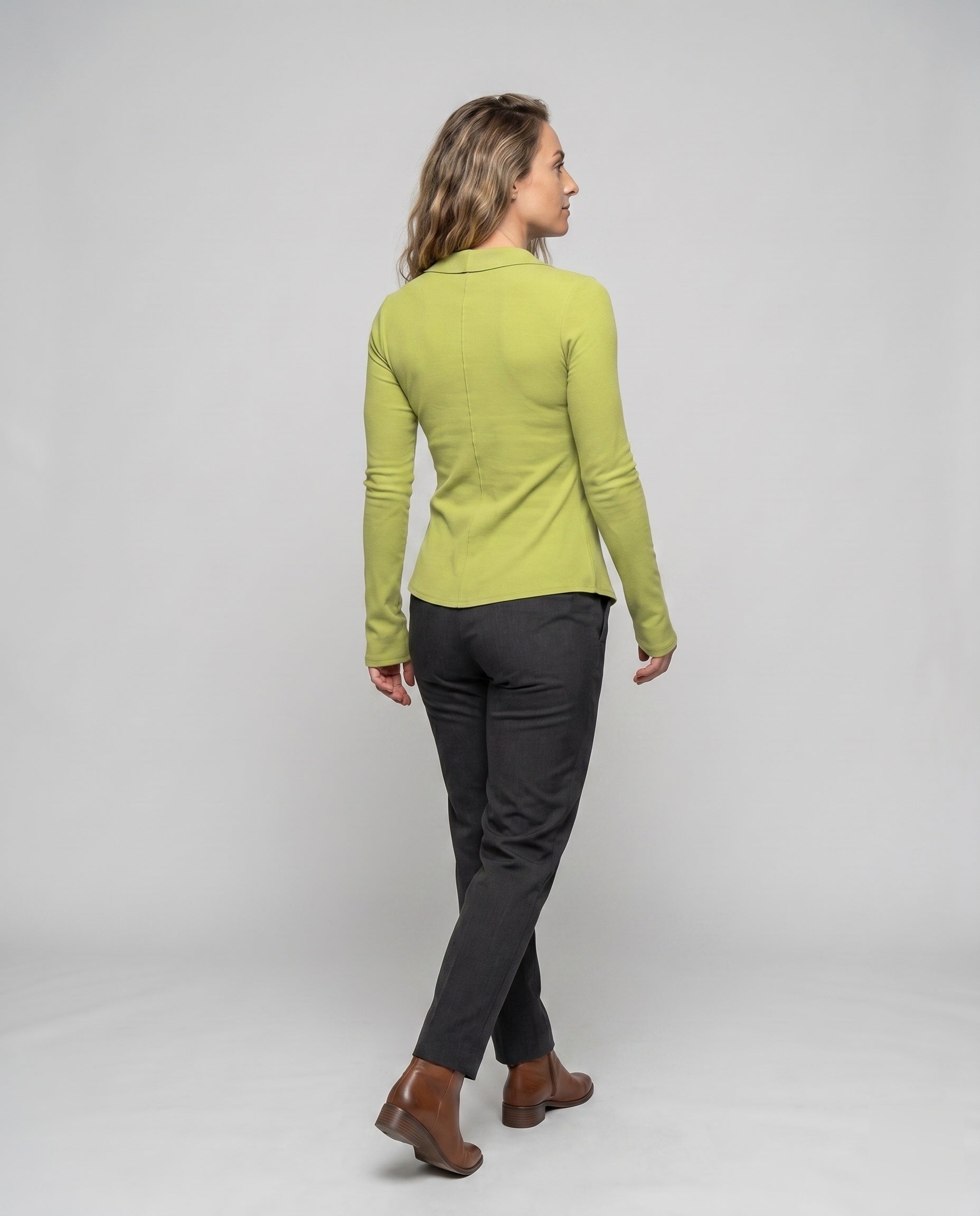 Product 15637871264074 - back_view