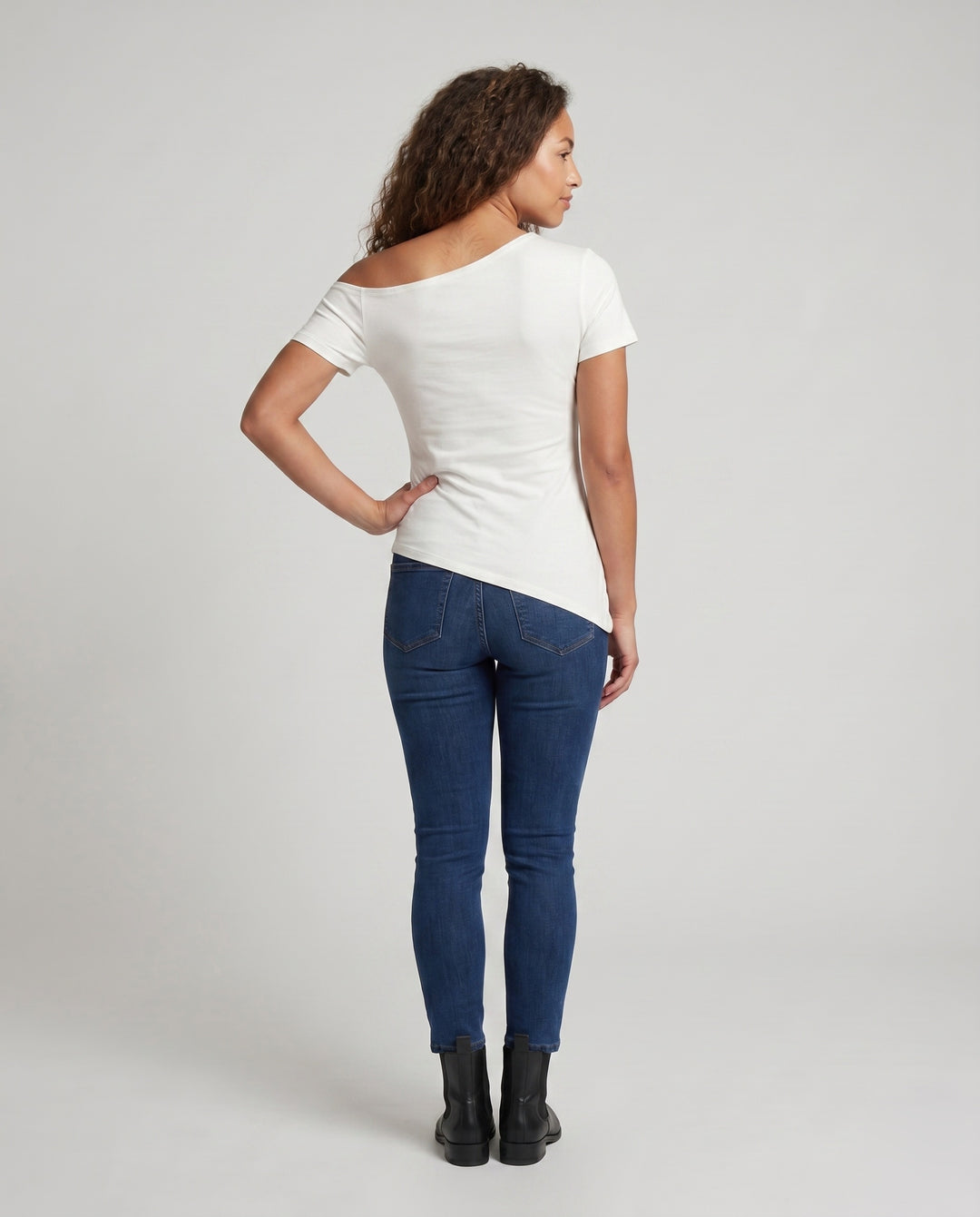 Product 15637871821130 - back_view