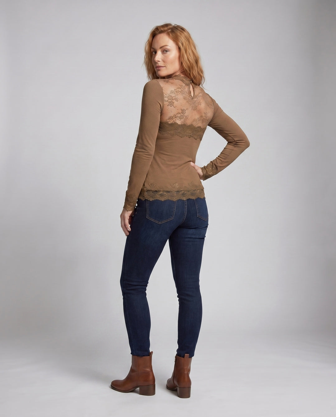 Product 15637874737482 - back_view
