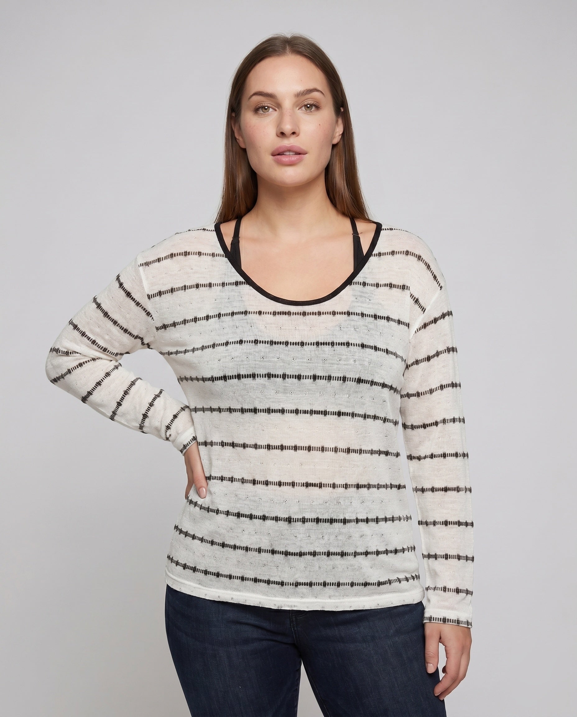 Product 15637876408650 - upper_body