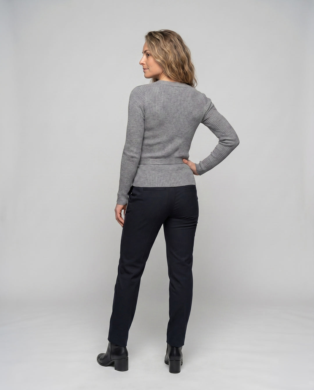 Product 15637877686602 - back_view