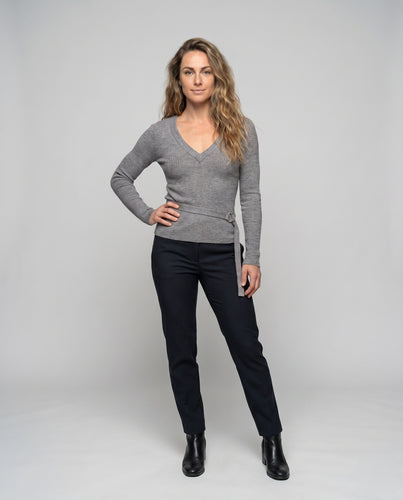 Damen Strickpullover mit V-Ausschnitt und modischem Schnitt