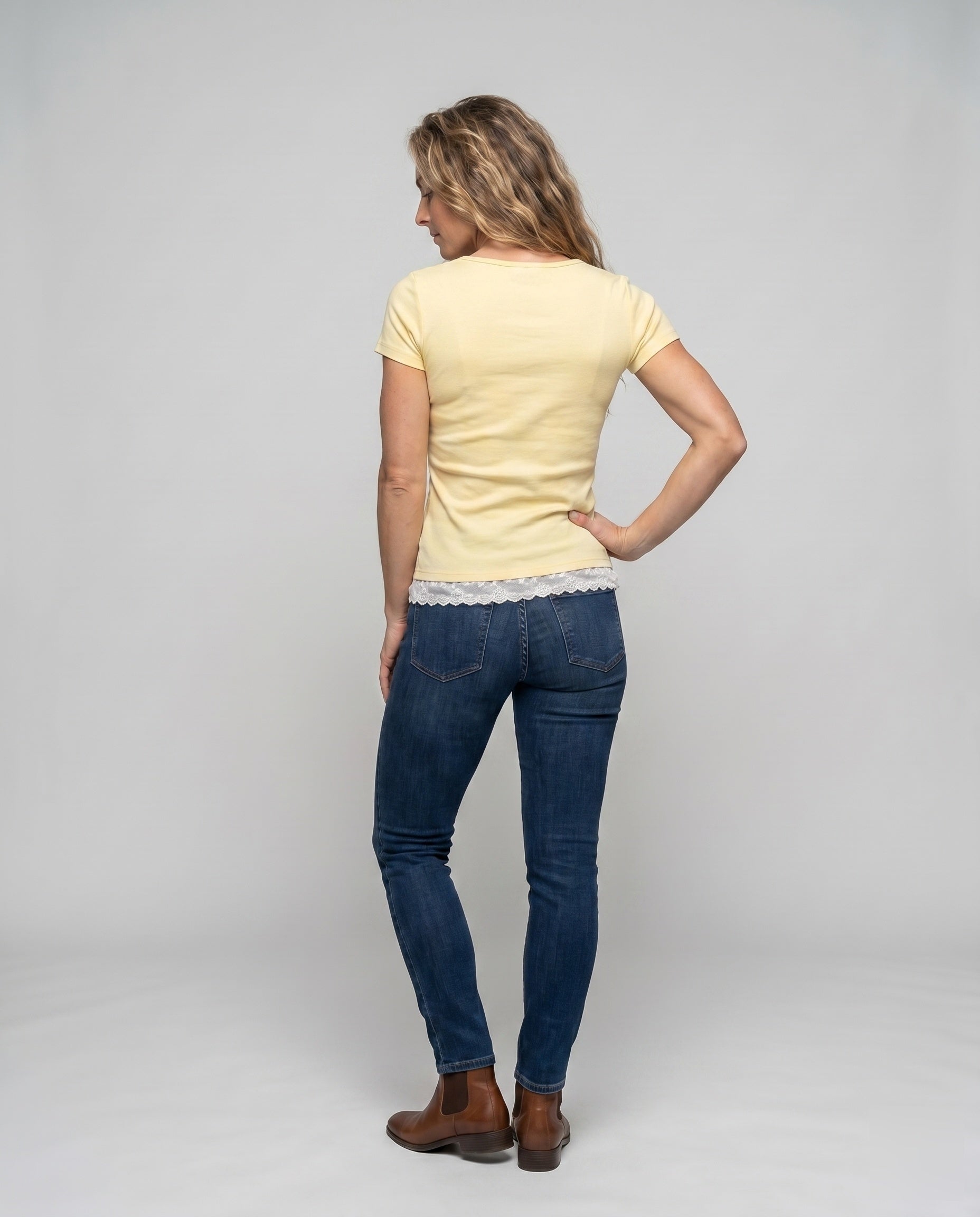 Product 15637878014282 - back_view