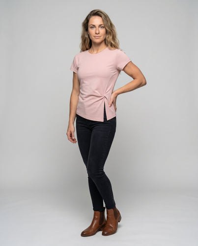 Damen T-Shirt mit seitlicher Knotenoptik und modernem Schnitt