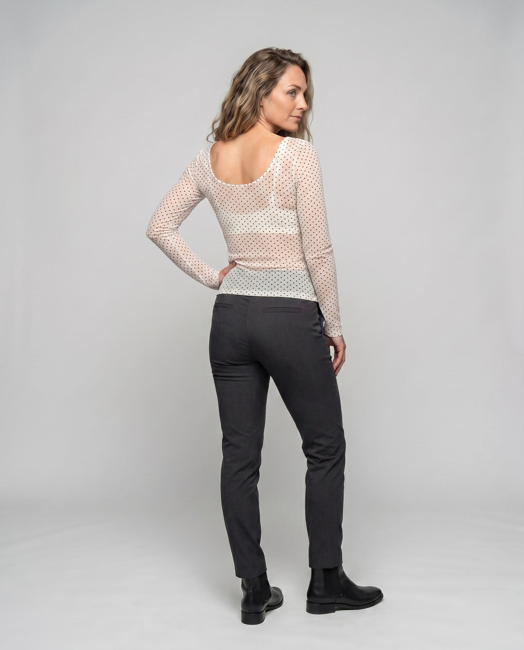 Product 15637881356618 - back_view