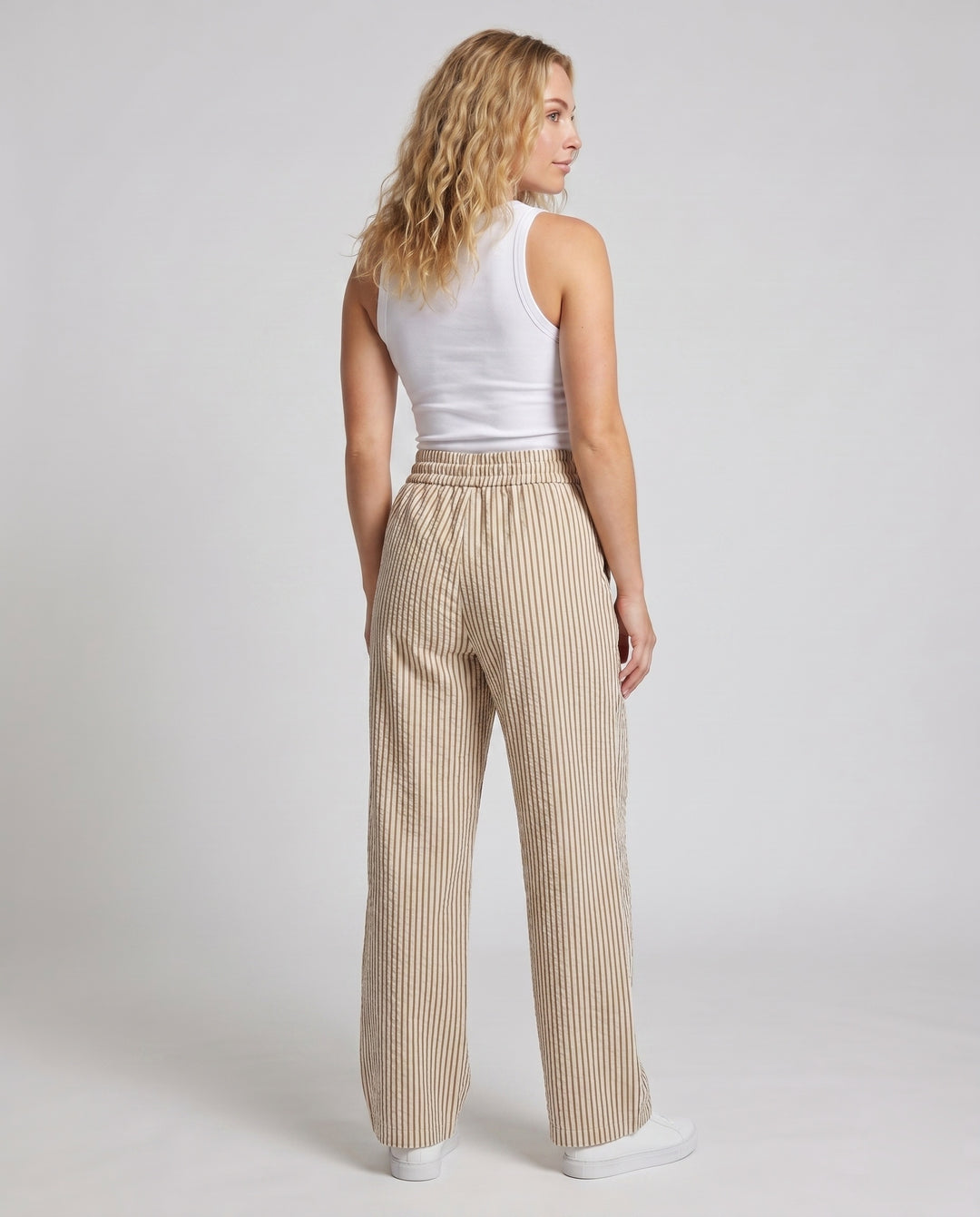 Product 15639209509194 - back_view