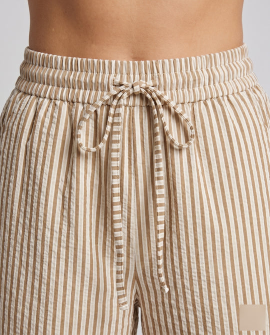 Product 15639209509194 - close_up_detail