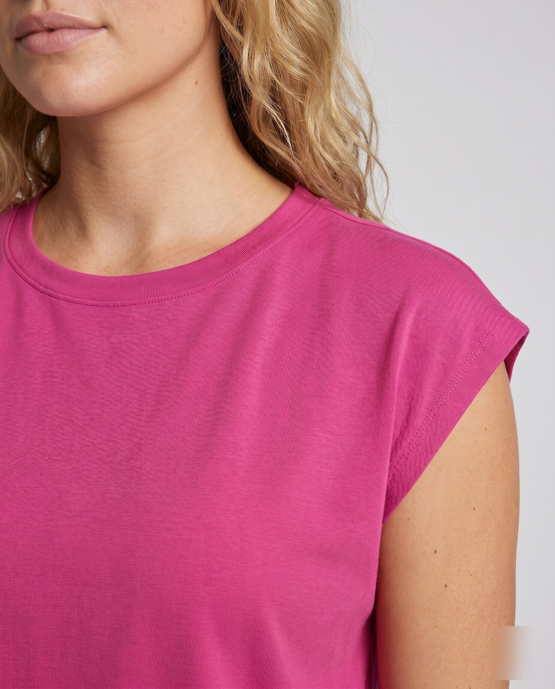 Product 15639209640266 - close_up_detail