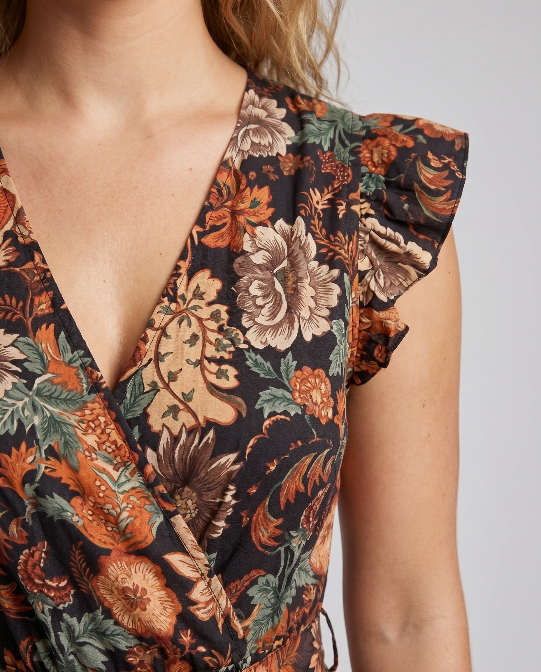 Product 15639209705802 - close_up_detail