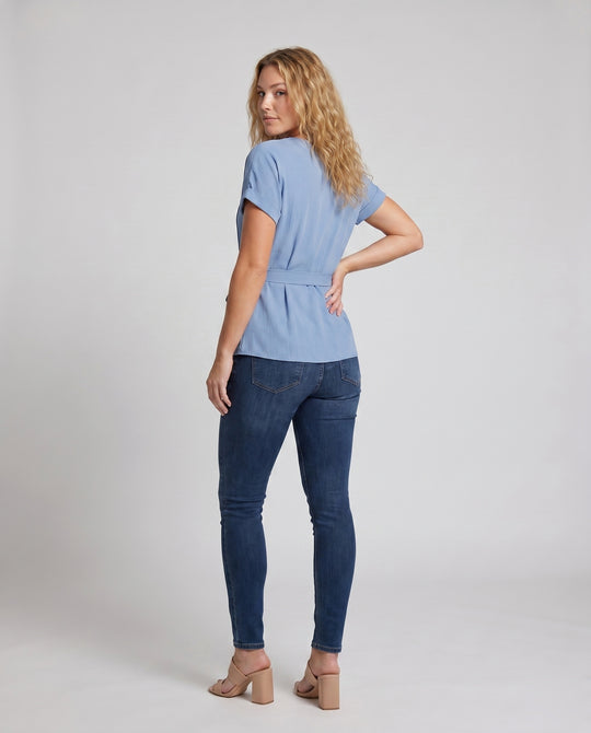 Product 15639209738570 - back_view