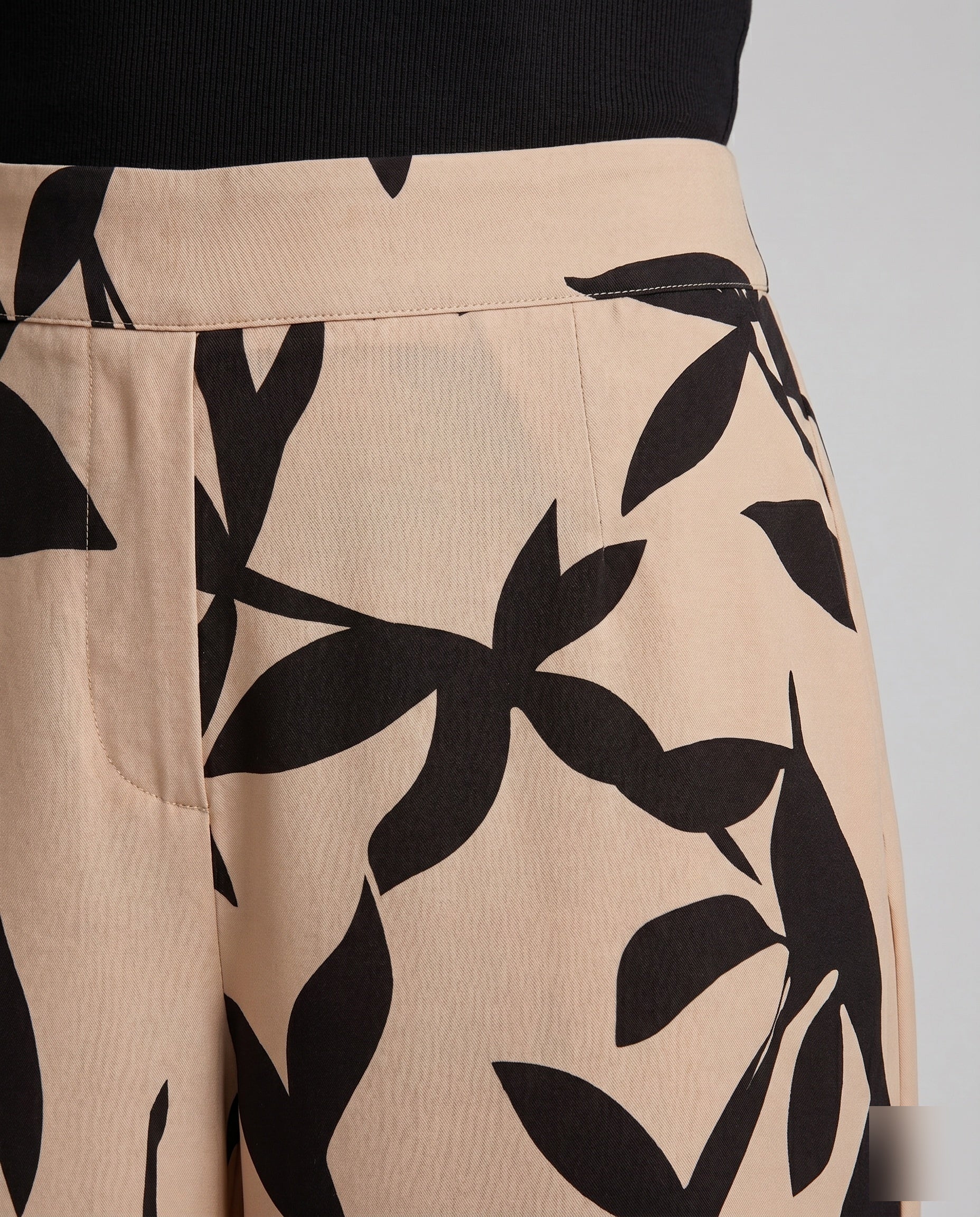 Product 15639210557770 - close_up_detail