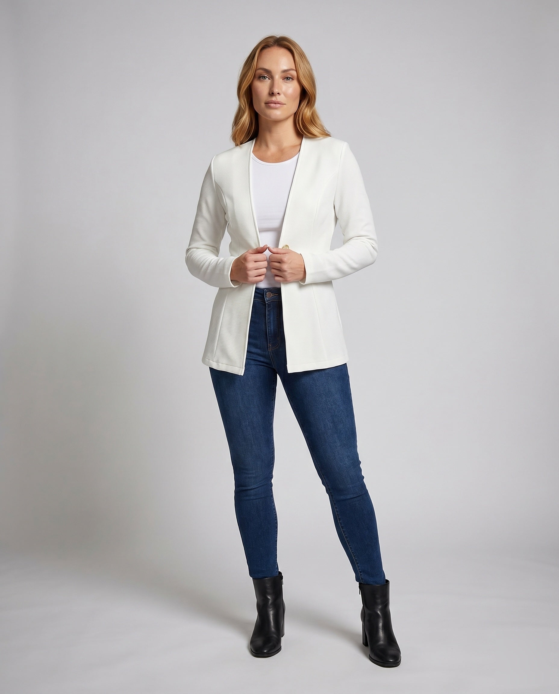Product 15639210983754 - full_body_front