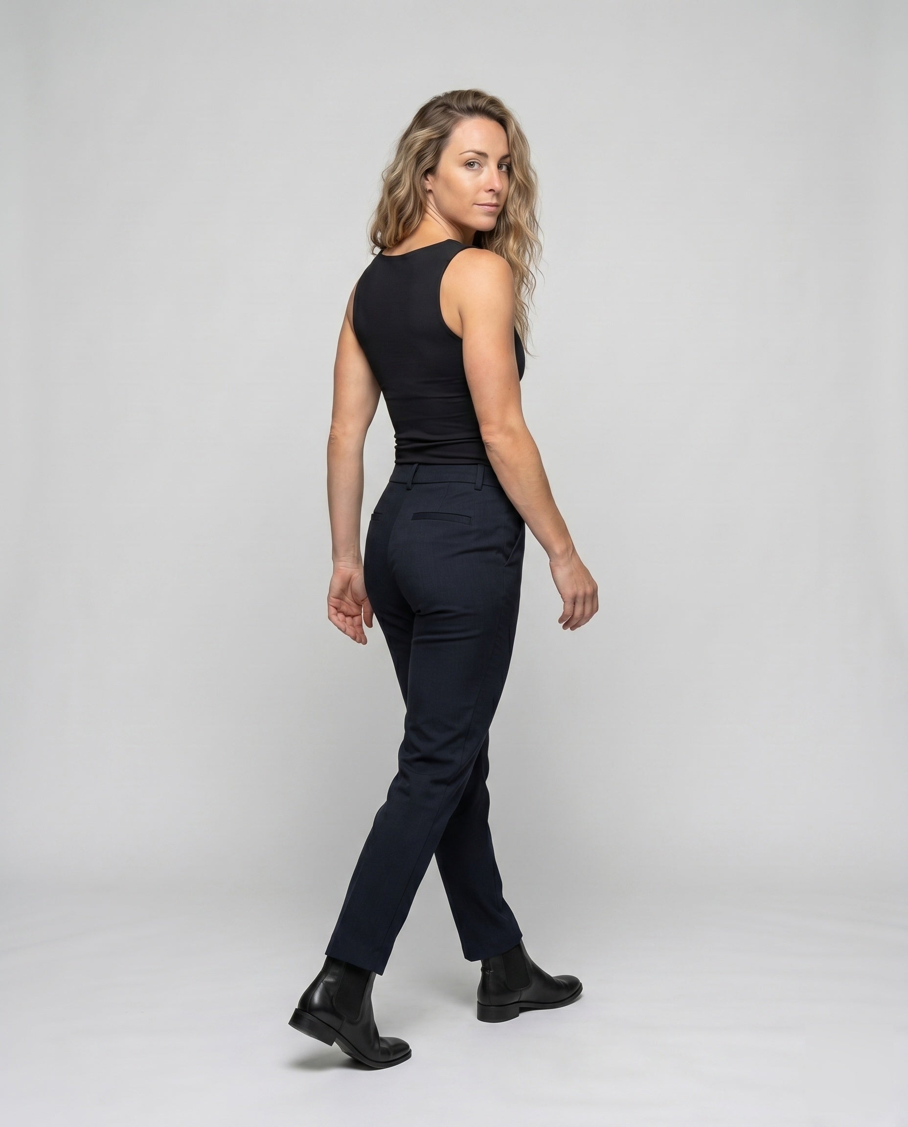 Product 15639211868490 - back_view