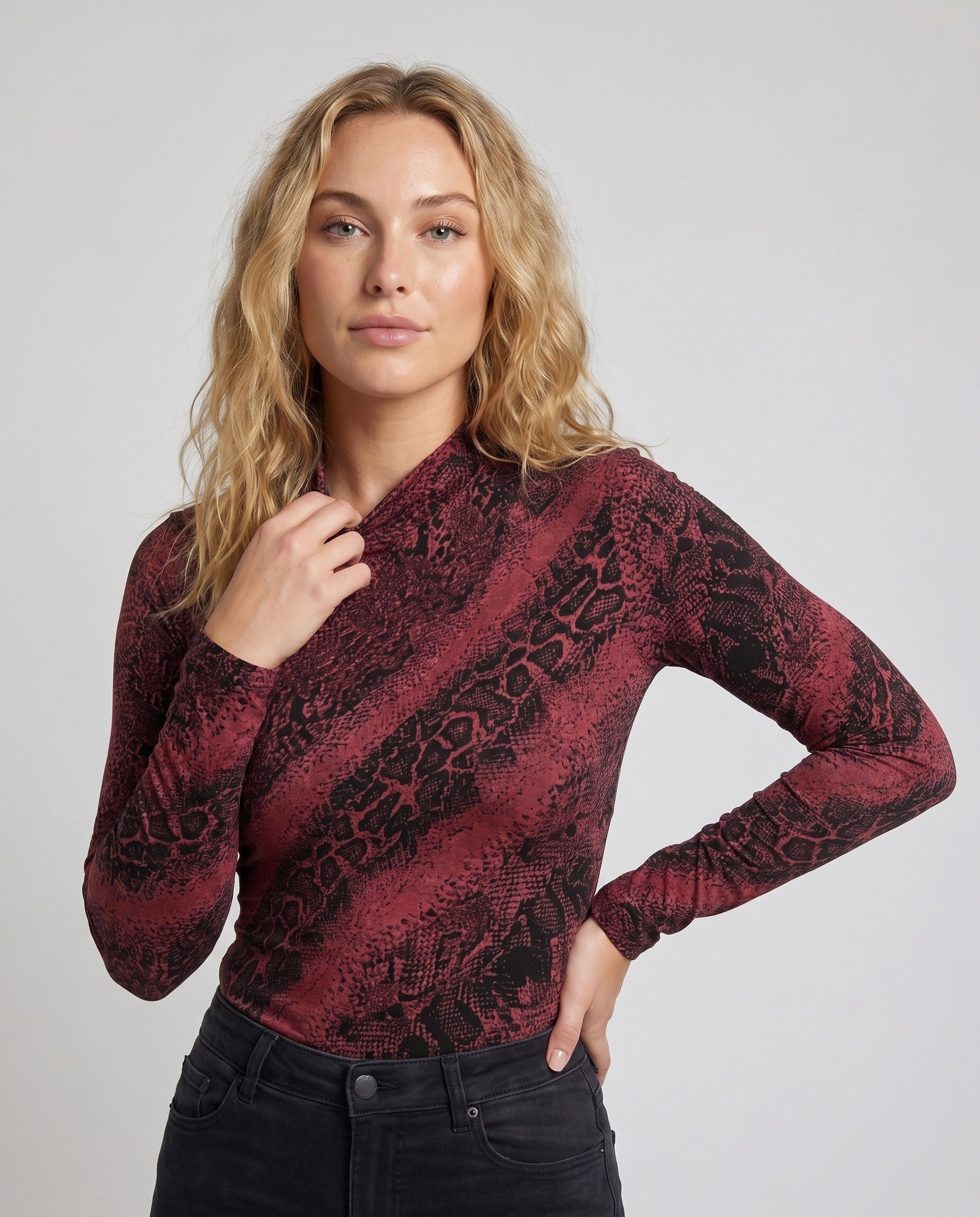 Product 15639214915914 - upper_body