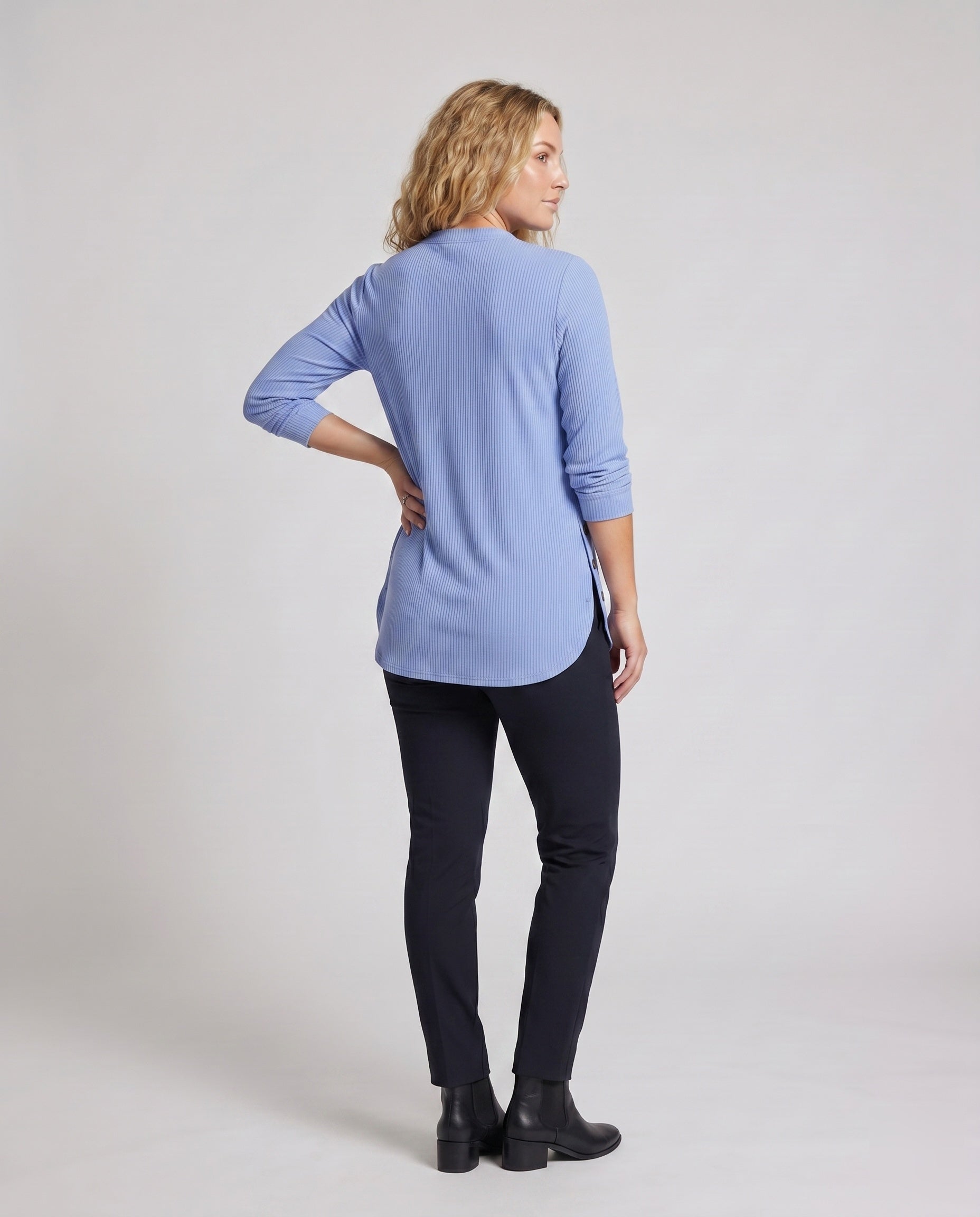 Product 15639214948682 - back_view