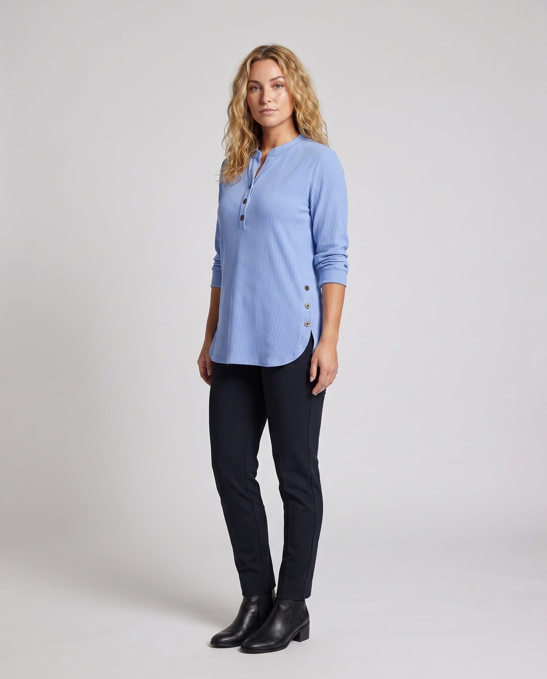 Product 15639214948682 - full_body_front