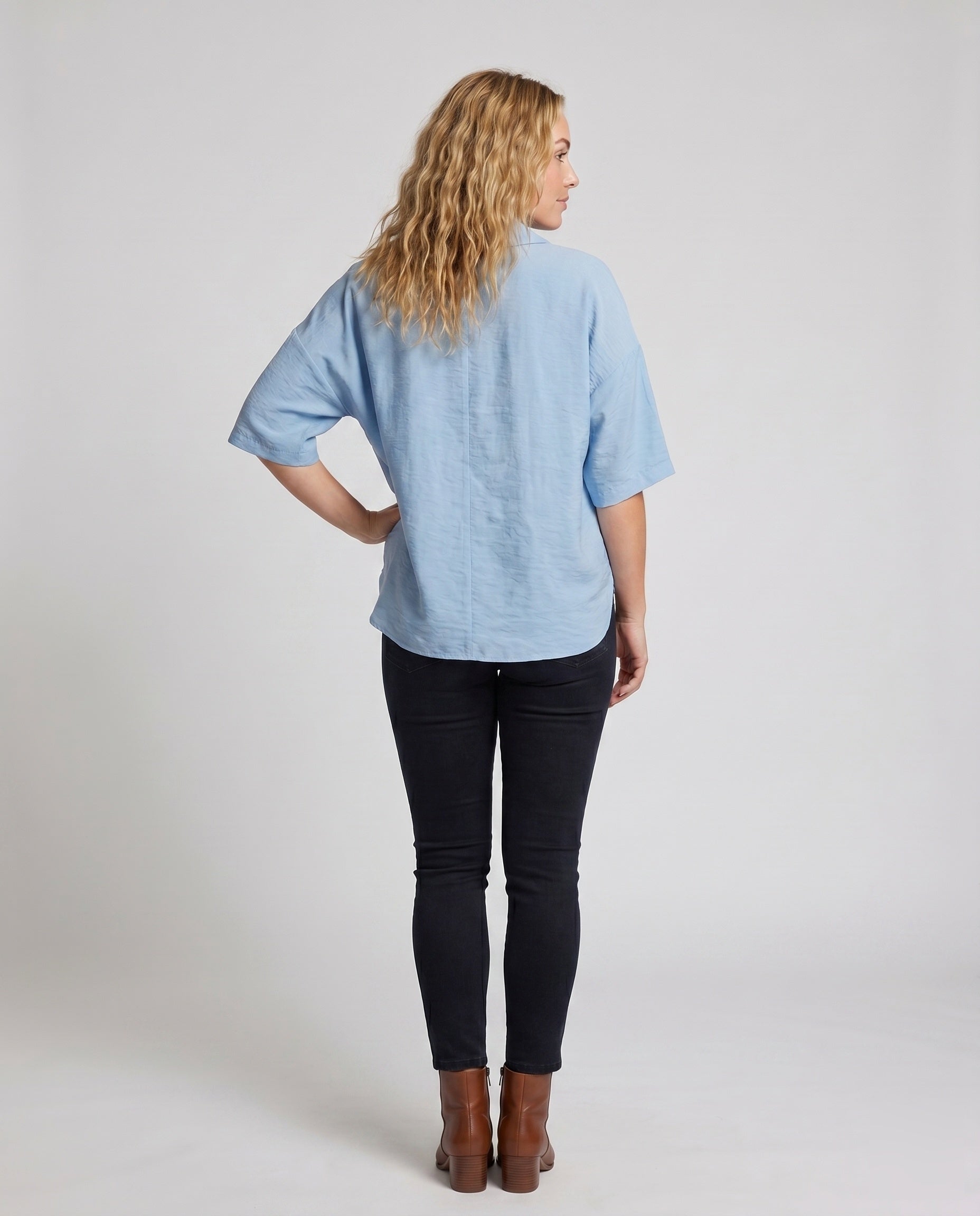 Product 15639215014218 - back_view