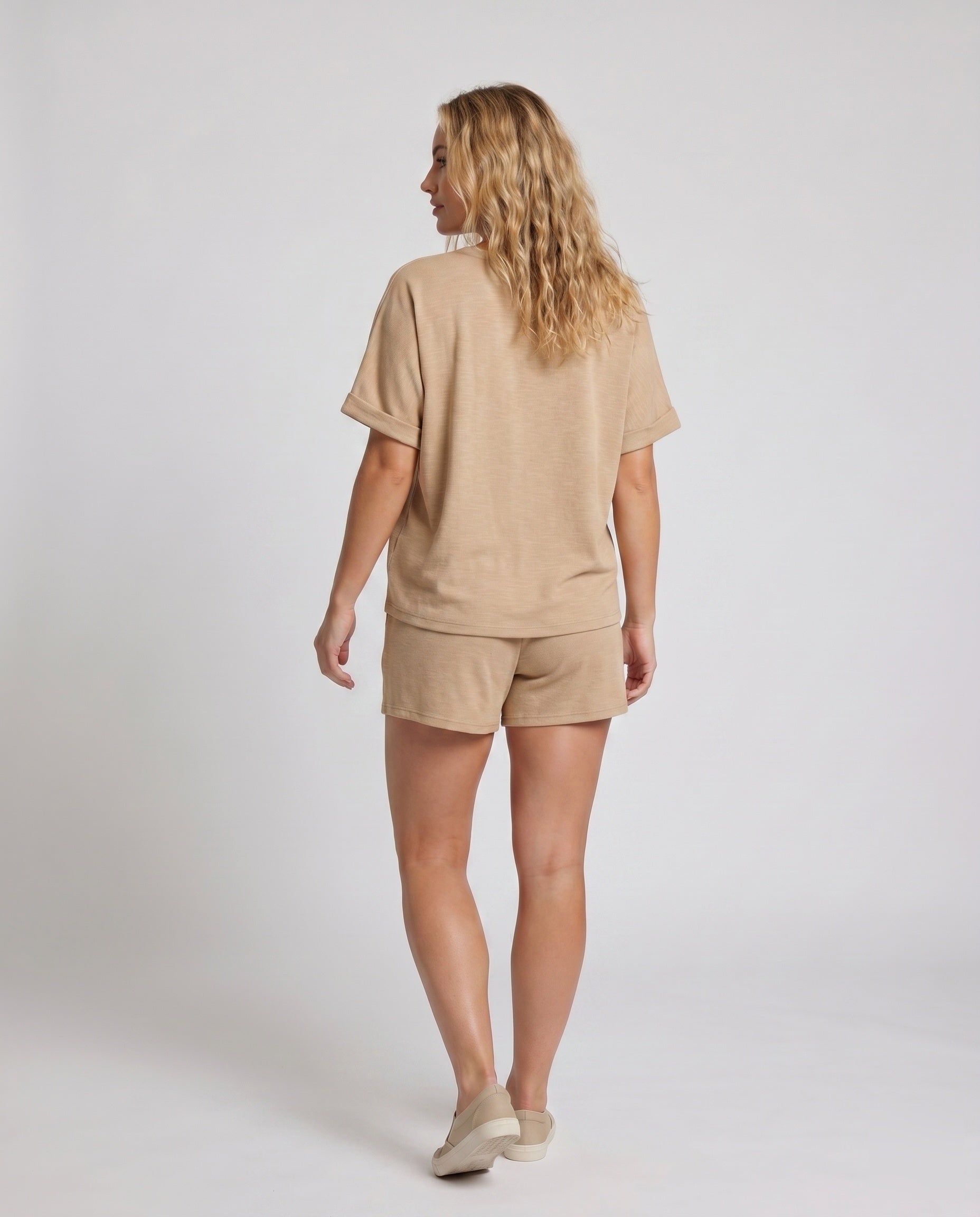 Product 15639215702346 - back_view