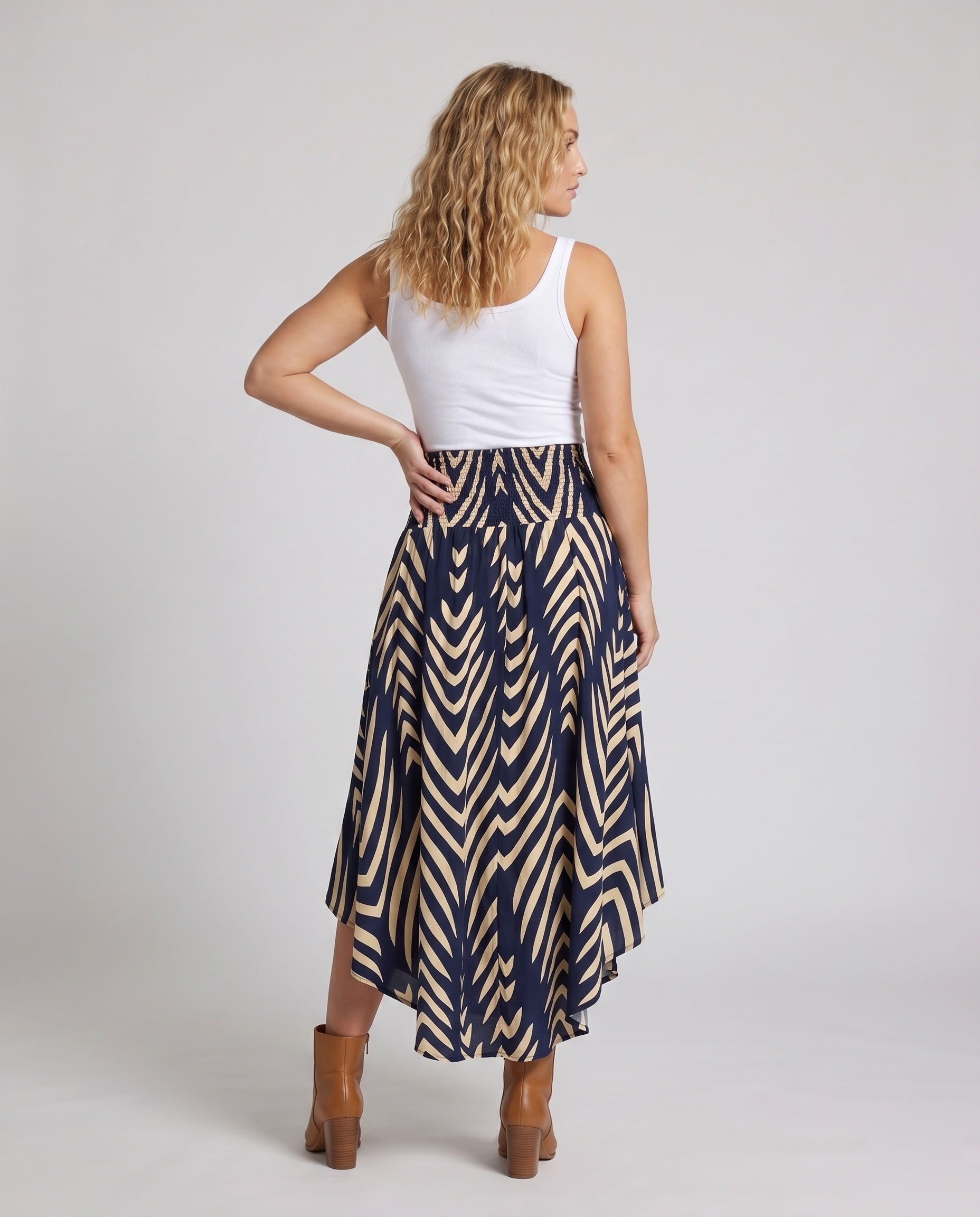 Product 15639217635658 - back_view