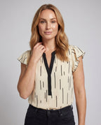 Product 15639218094410 - upper_body