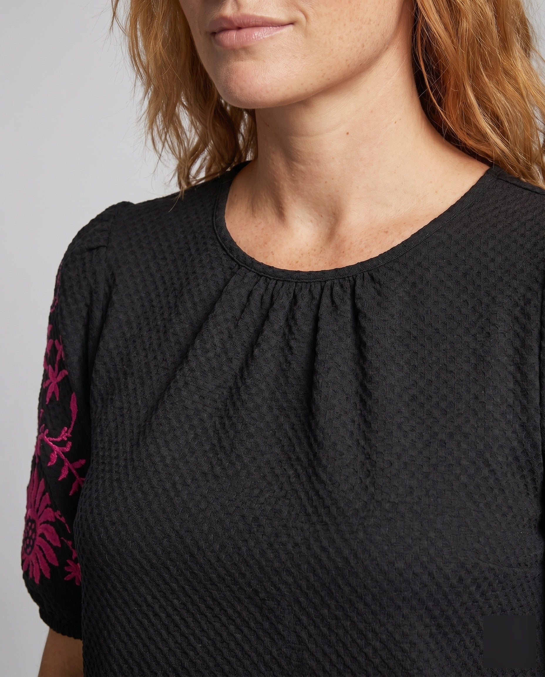 Product 15639218389322 - close_up_detail