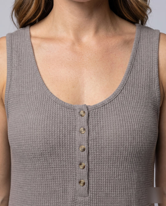Product 15639218717002 - close_up_detail