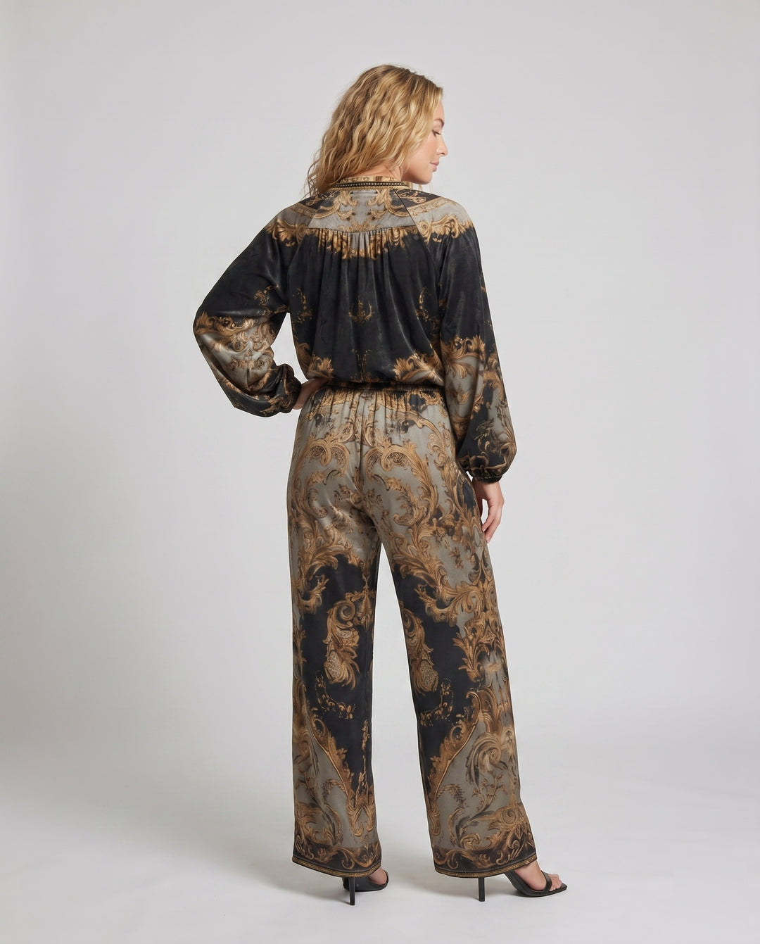 Product 15639223009610 - back_view